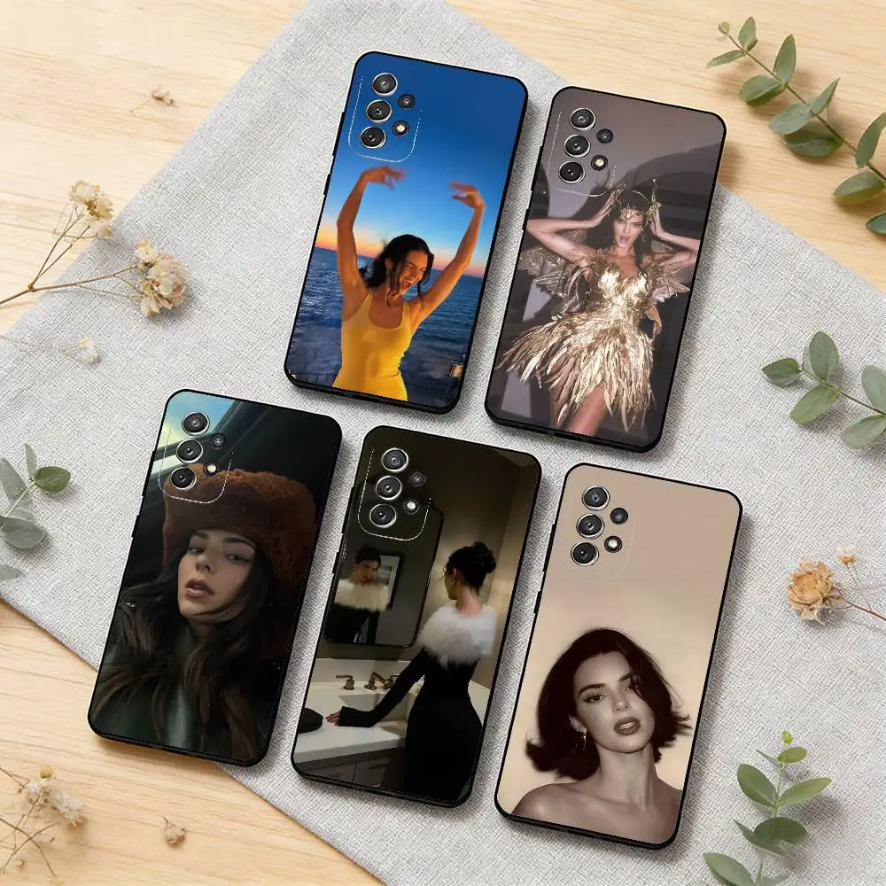 

Street Style Icon K-Kendall J-Jenner Phone Case For Samsung S25,S24,S21,S22,S23,S30,Ultra,S20,Plus,Soft Silicone Black Cover