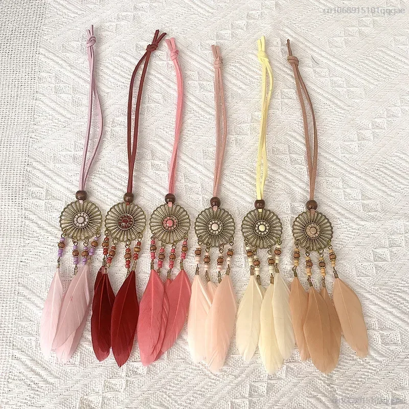 Mini Dream Catcher Pure Handmade Car Pendant Feather Hanging Ornaments Wall Hanging Home Interior Decor Wind Chimes Traumfänger