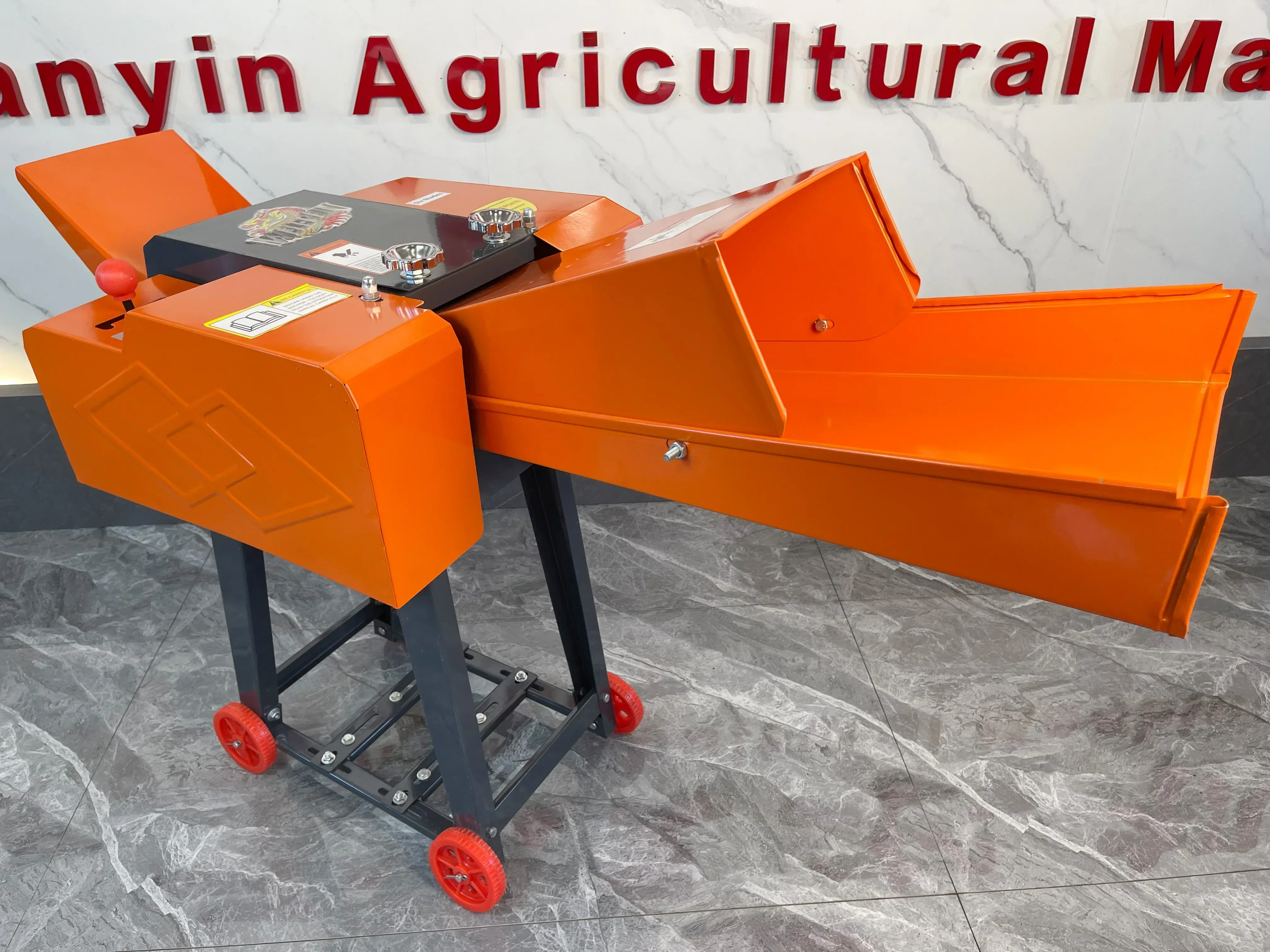 صغيرة سيلاج العلف العشب المروحية ساق الذرة القش كسارة القش ل الماشية آلة تقطيع القشر مزرعة تغذية الحيوان 2-3 طن/ساعة