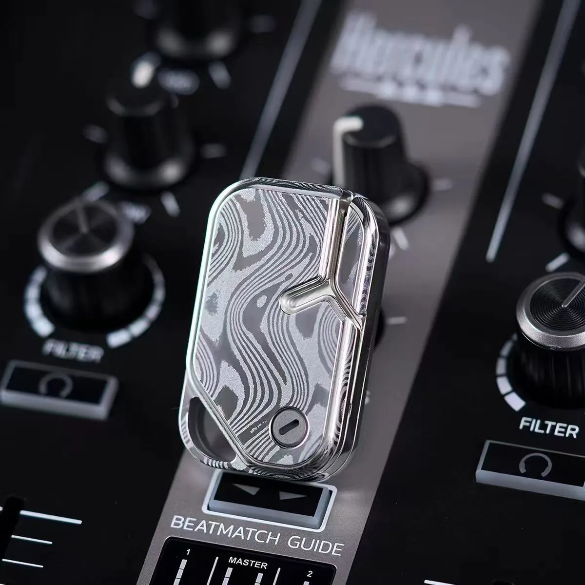 Used EDC 01edc Malaysia Pop Brand New Unopened, Mechanical Push Card Edc Metal Decompression Play