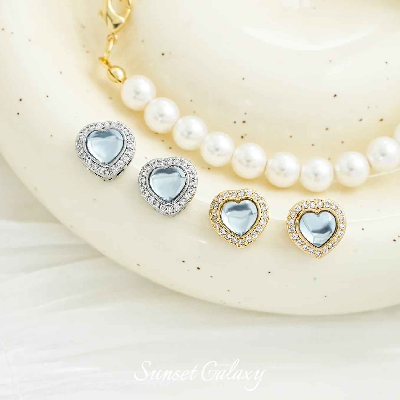 Copper Based 18K Gold Plated Heart Spacer Beads, Zircon Inlaid Loose Beads for DIY Bracelet Necklace Jewelry Making