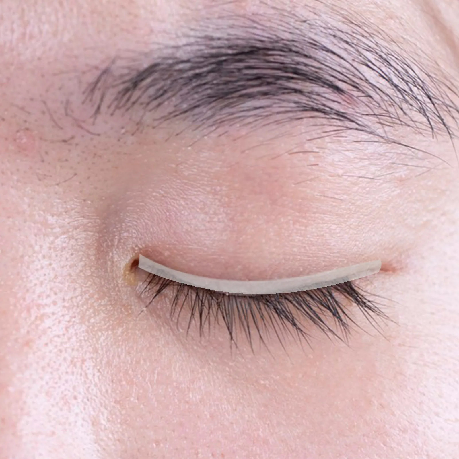 40 Stück schwarze selbstklebende 5D-Wimpernstreifen, kein Kleber erforderlich, Wimpernband für den täglichen Gebrauch, besondere Anlässe, natürliche Augenverbesserung