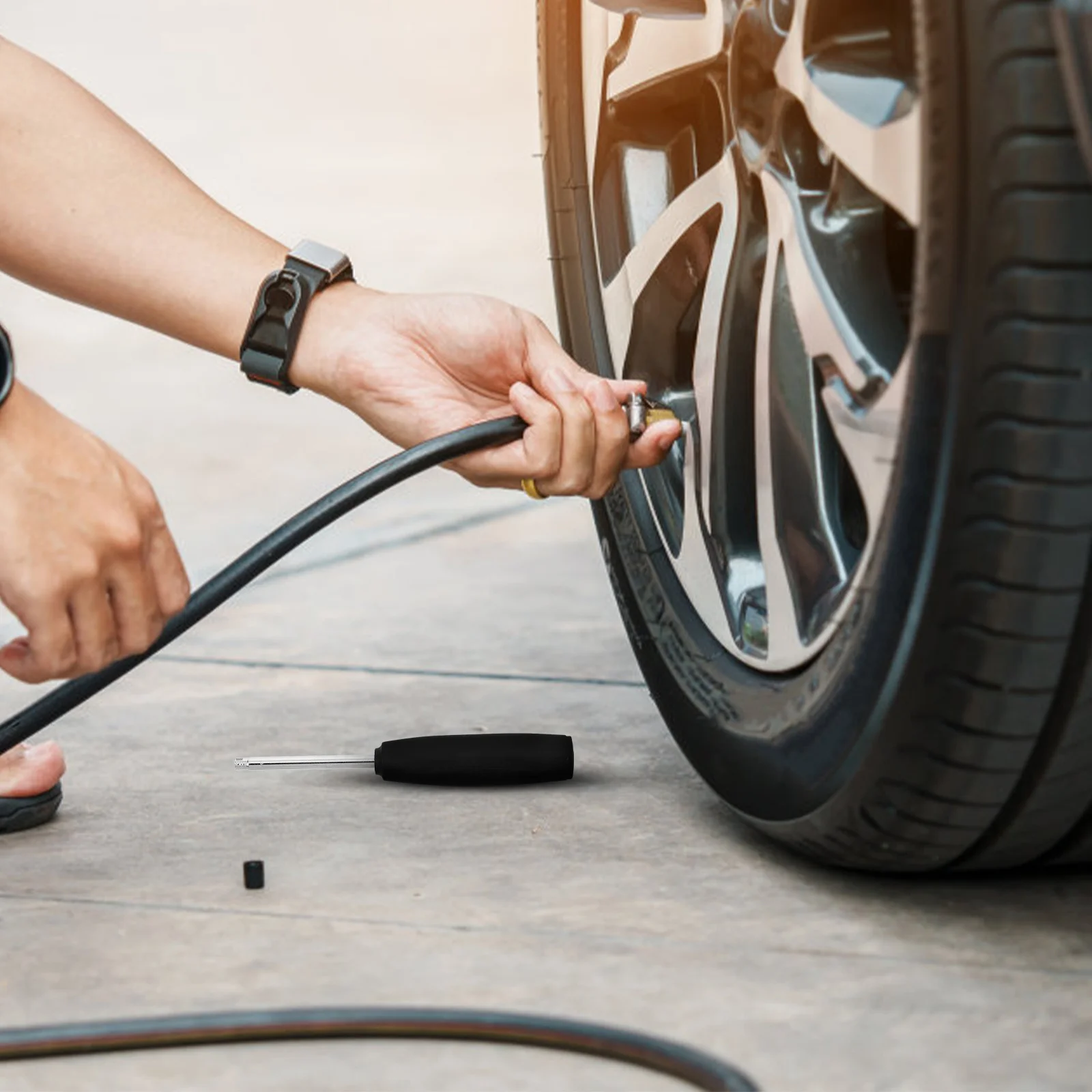 

Essential Valve Stem Wrench Tool for Tire Repair Versatile Vehicle Tyre Maintenance Device with Easy Adjustment and Precise