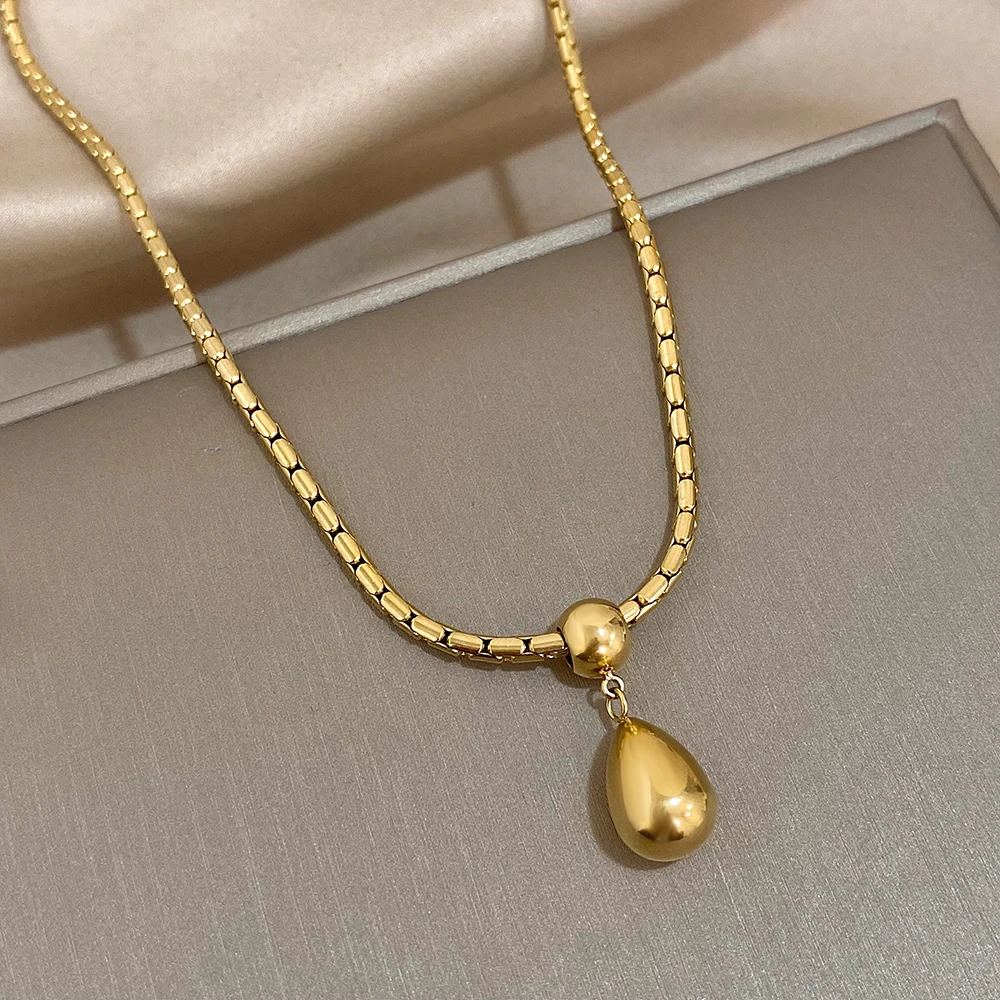 Greatera Stainless Steel Chunky Waterdrop Pendant Choker Necklaces for Women Gold Plated Metal Chain Necklace Waterproof Jewelry