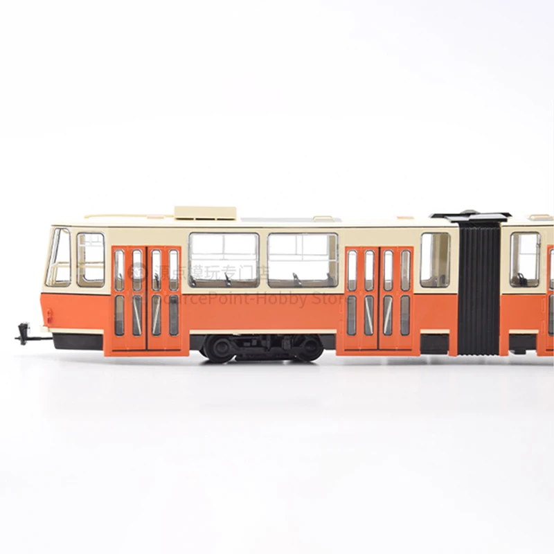 1:43 Scale Diecast Alloy 1987 Berlin BVB Tatra KT4 Articulated Tram Toys Cars PCL47187 Model Classic Adult Souvenir Gift Display