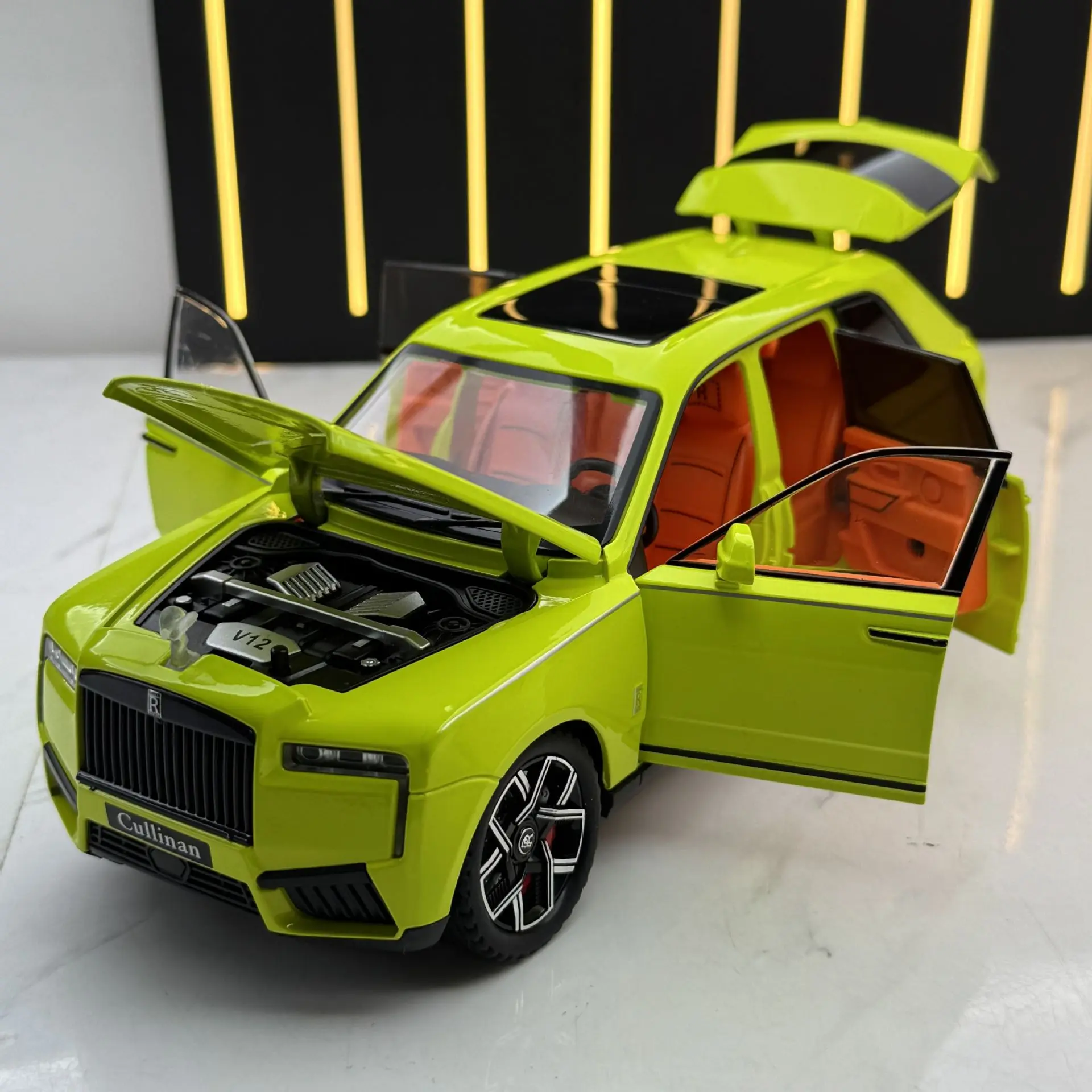 1:24 rolls royce cullinan suv liga carro diecasts & veículos de brinquedo modelo de carro som e luz puxar para trás carro brinquedos para crianças presentes