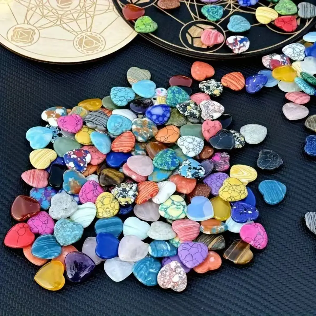 20pcs 2cm/0.79in heart-shaped crystal stones, loose mixed heart-shaped palm pocket heart-shaped crystal stones，random color
