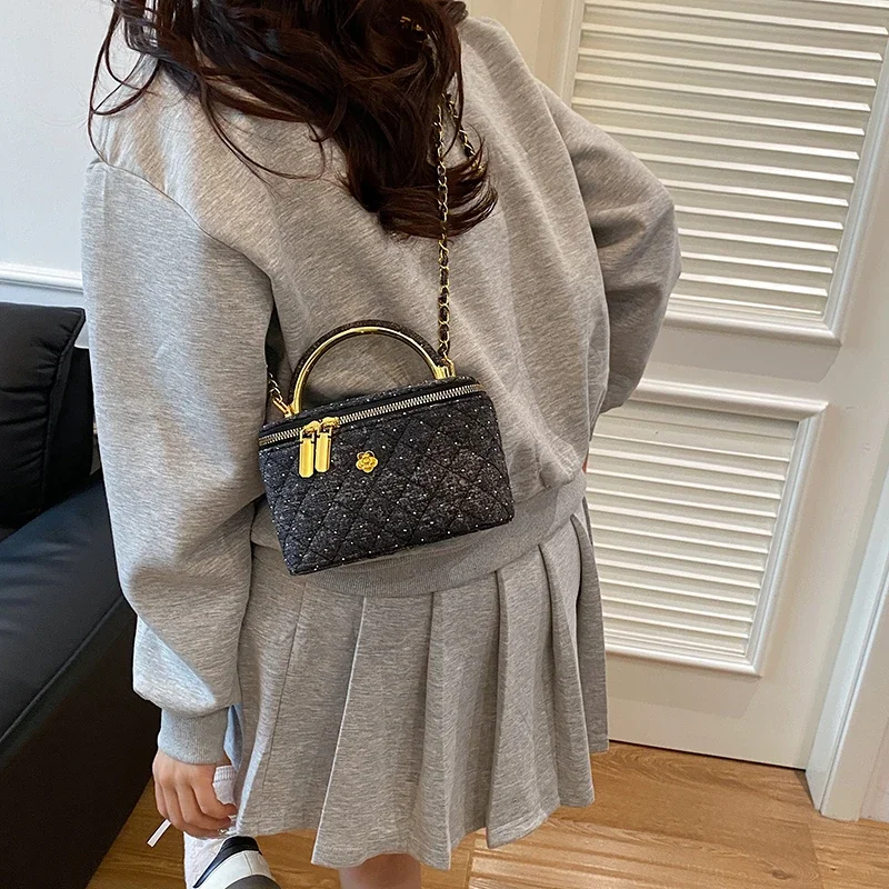 

Fashion Forward Women's Crossbody Bag Leather Shoulder Bag Messenger Handbag Elegant Classic Design Luxury Brand