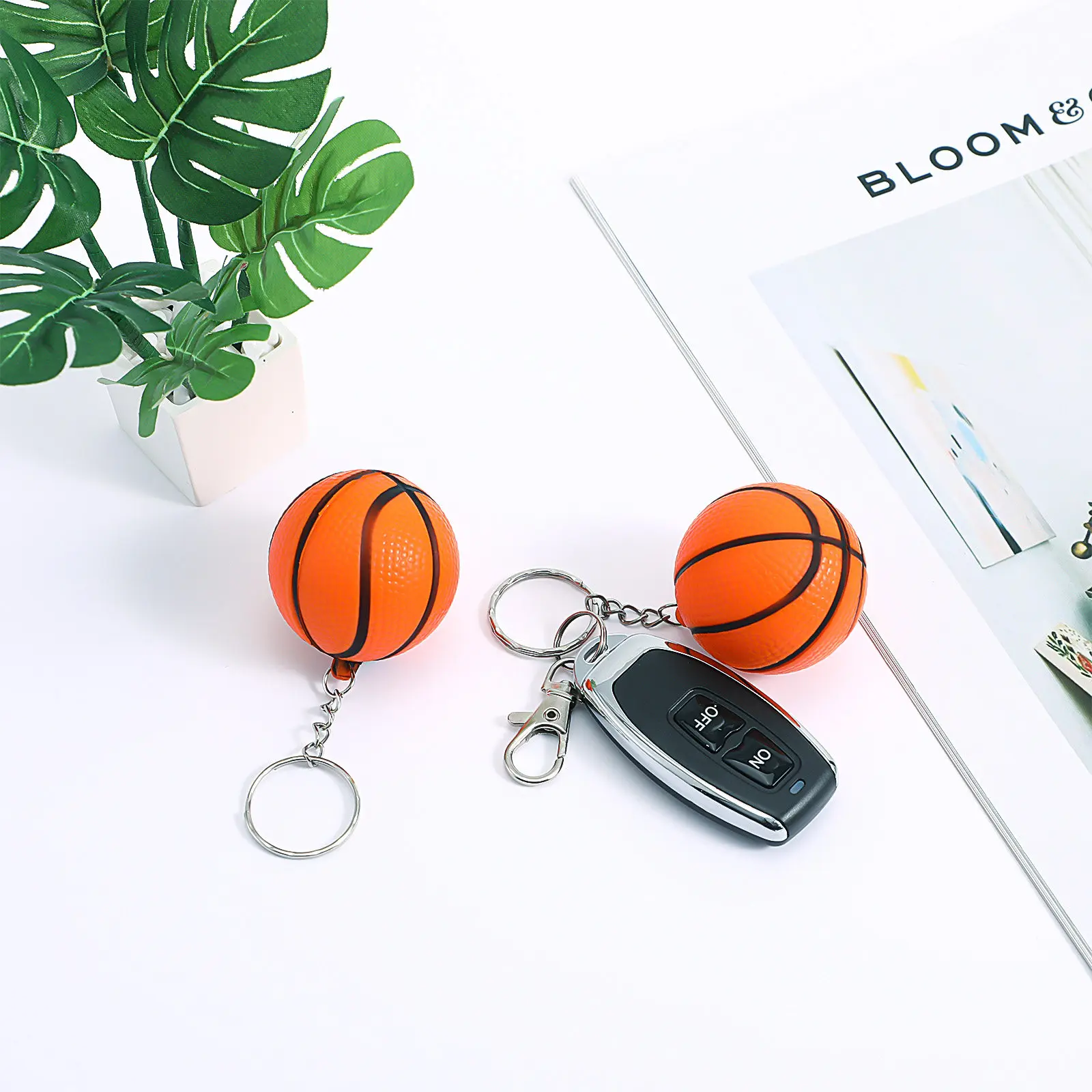 10 Pcs Mini Basketball Keychain Creative Keyrings Souvenir Pendant for Players Athletes Teammates(Orange)