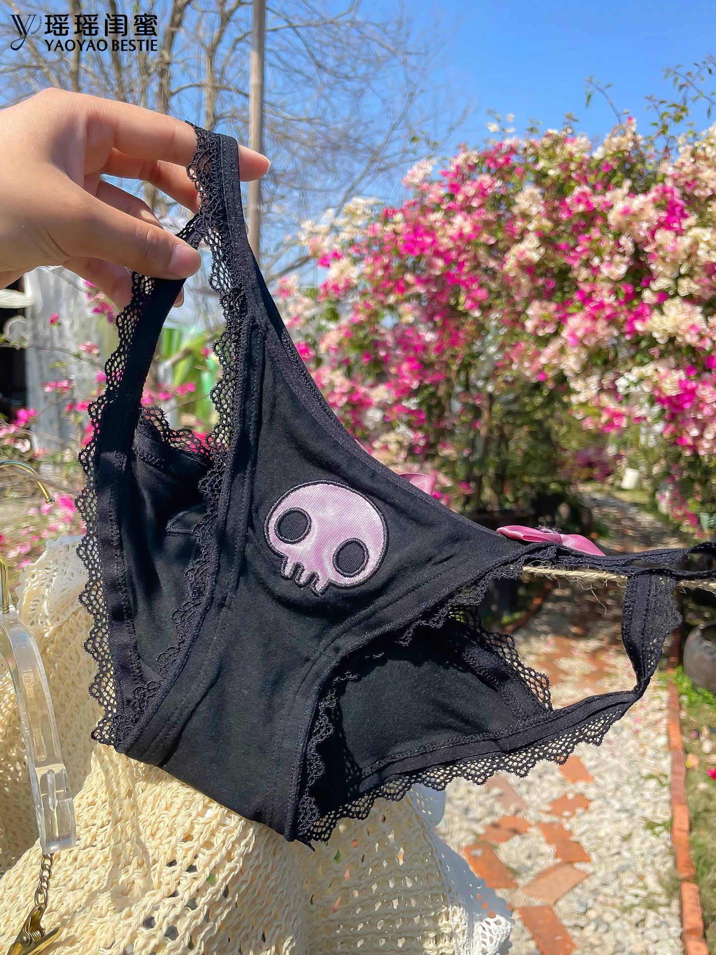 Braguitas Triangulares con Encaje y Lazo de Mariposa con Corazón Diabólico, Ropa Interior Sexy de Cintura Baja para Mujer, Tr...