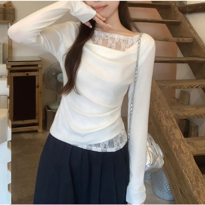 

White swing collar lace fake two long-sleeved T-shirts women's pre-autumn wear with an inner base layer slim waist top