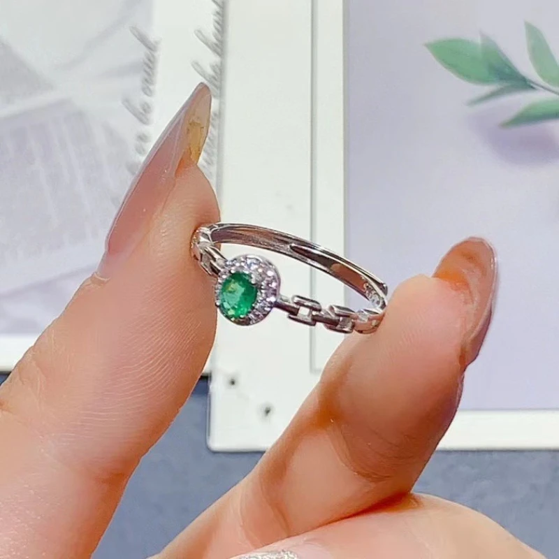 925 سلسلة فضية خاتم الزمرد الطبيعي 3 مللي متر * 4 مللي متر مجوهرات الزمرد الكولومبي هدية للنساء