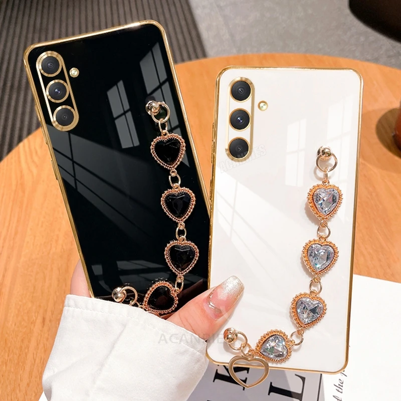 A 15 25 35 55 Luxury Chain Case For Samsung Galaxy A15 A25 A35 A55 A05s A16 M55 M14 Plating Silicone Wrist Cover S24 Fe S25 Plus