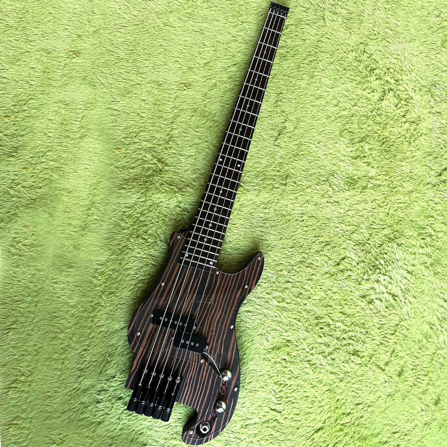 Musoo brand 5strings electric travel bass headless bass