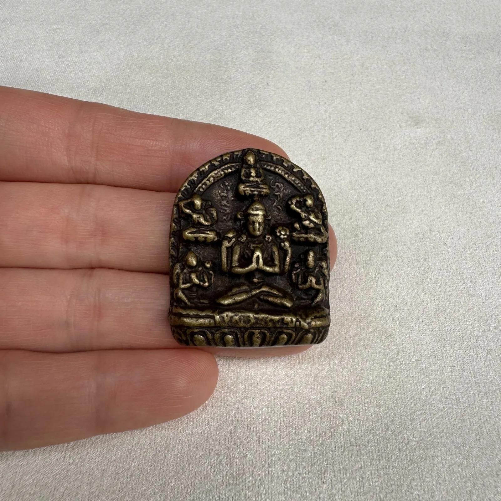 Ancient Old Tibetan Buddh Esoteric Buddhism Copper Four armed Guanyin Pendants