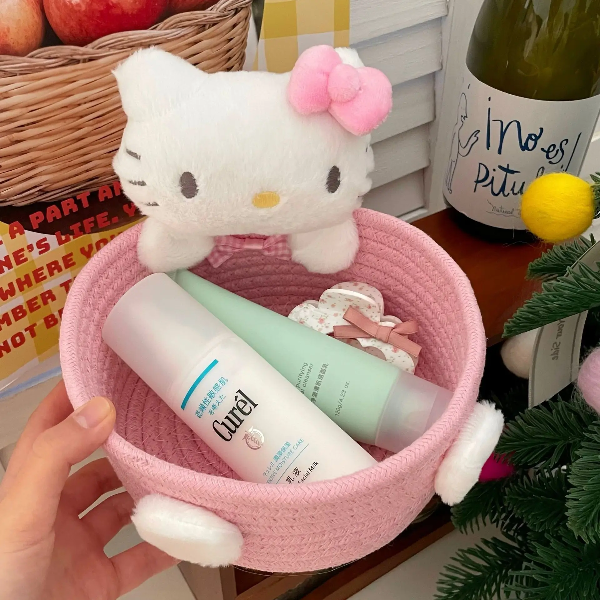 Image 5: Panier de rangement Hello Kitty, boîte de rangement pour cosmétiques et pinceaux de maquillage, boîte de rangement pour accessoires capillaires divers, décoration de chambre à coucher, cadeau