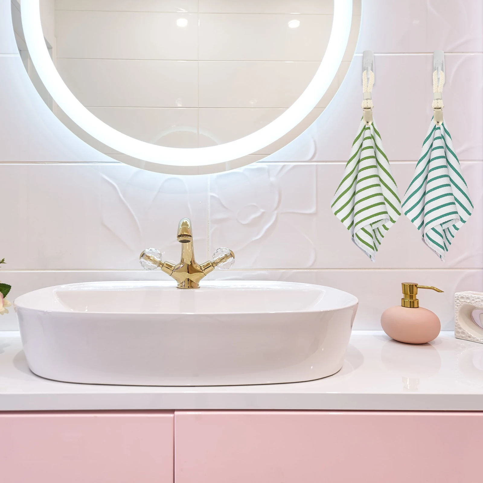 

6Pcs Bathroom Towel Clips Hooks Wear Resistant Hanging Clips Strong Grip for Kitchen Balcony Laundry Towel Holders