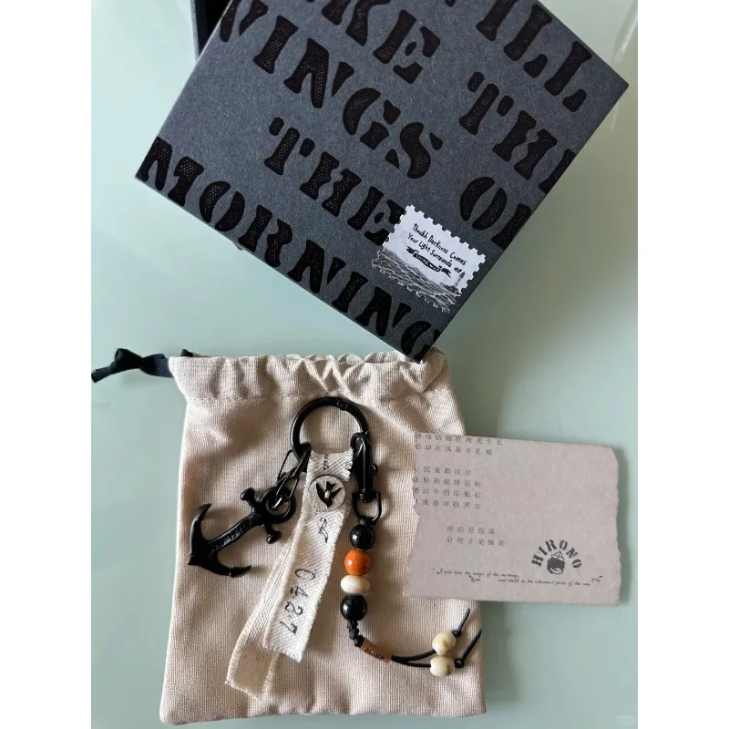 

PopMart Hirono Living Wild The Song of Sea Series Бутылка для сообщений Ароматерапевтическая накидка Маяк Мебель для дома Peripheries Подарок