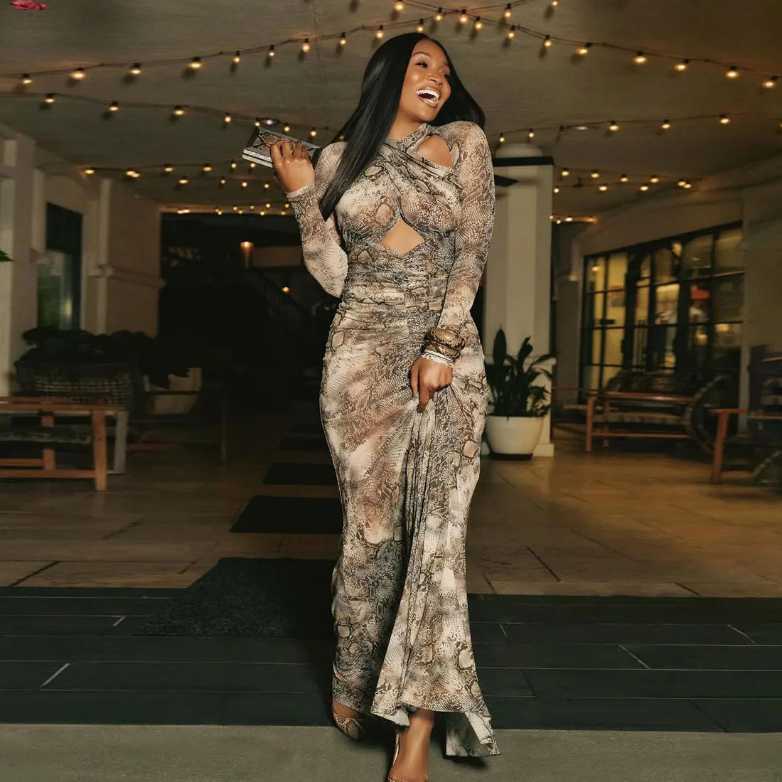 

Сетчатое облегающее платье макси со змеиным принтом и рюшами, женское сексуальное облегающее платье с перекрестной лямкой на шее и длинными рукавами, тонкая клубная одежда, вечерние длинный халат