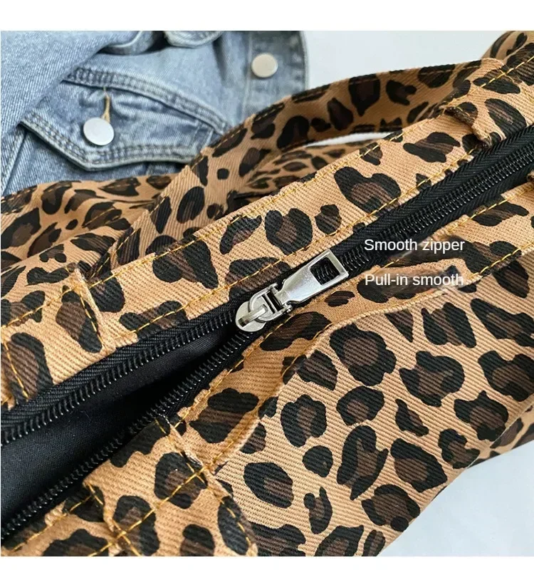 Smooth zipper closure on the leopard print bag
