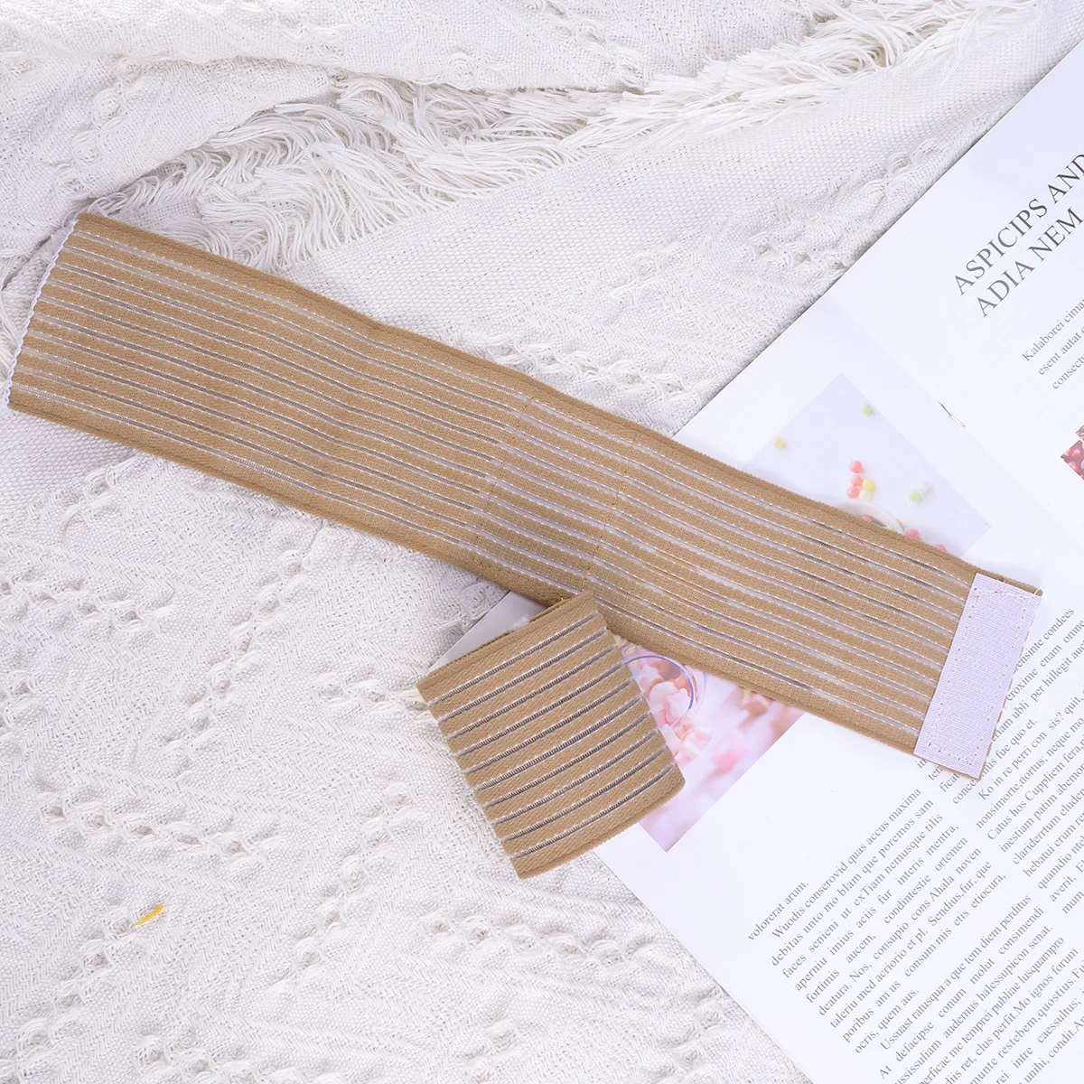 

1Pair Wrist Protector Adjustable Elastic Beige Bandage for Carpal Tunnel Pain Relief Forearm Support for Sport Basketball