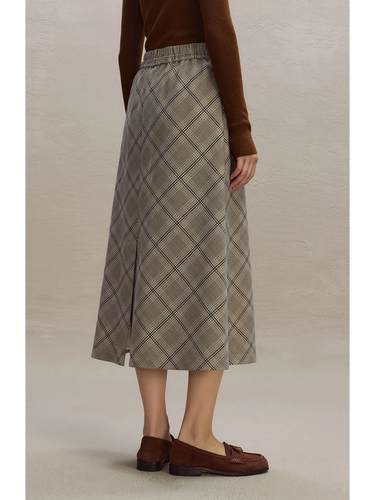 ZIQIAO Retro Style Plaid Chic Skirt for Women Autumn Winter New Design High Waist Slim A-line Mid-length Long Skirt 23ZQ94338