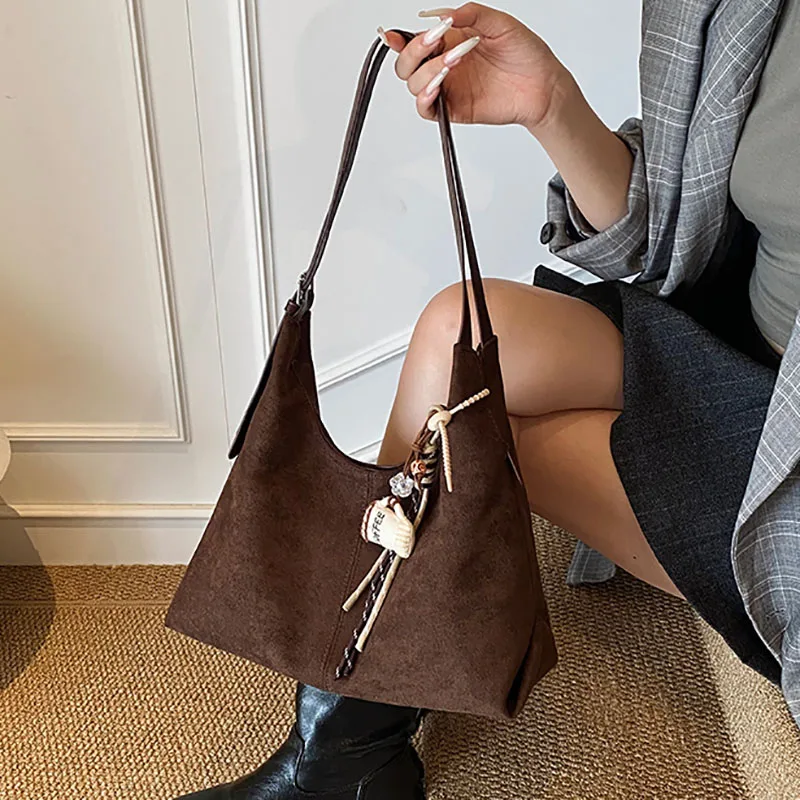

Textured Large Capacity Women's Tote Bag Retro Suede Versatile Buckle Handbags Solid Color Shopping Casual Single Shoulder Bags