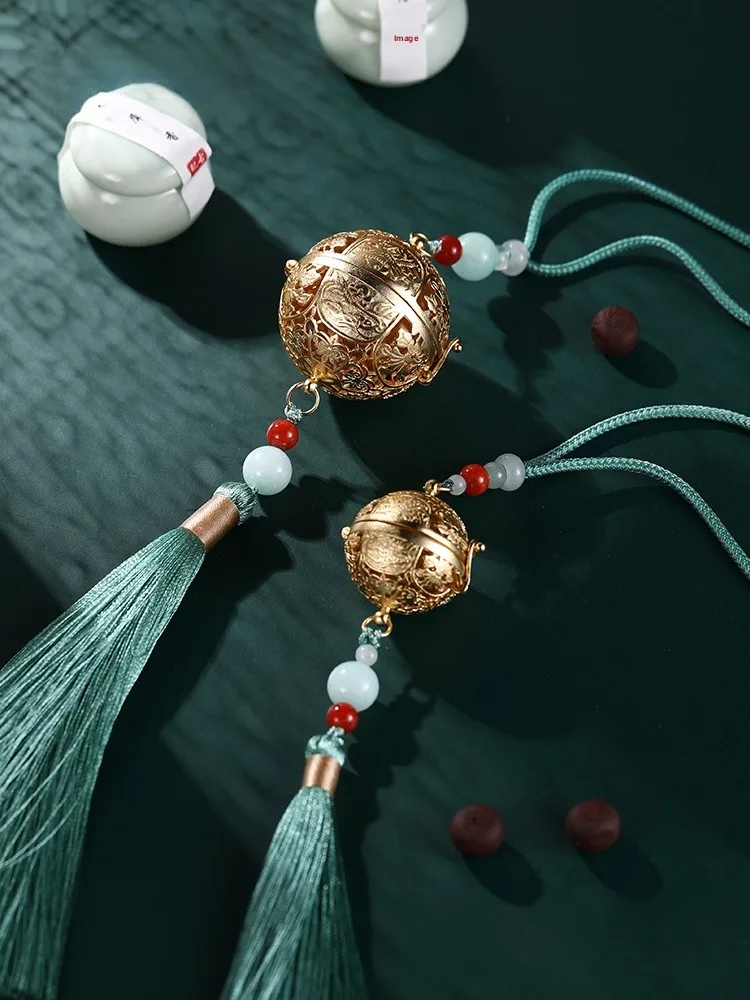

Portable Museum Floral Bird Scented Ornament Hanging Decoration Incense Ball Ancient Style Gift Creative Gift Box Aromatic Gift