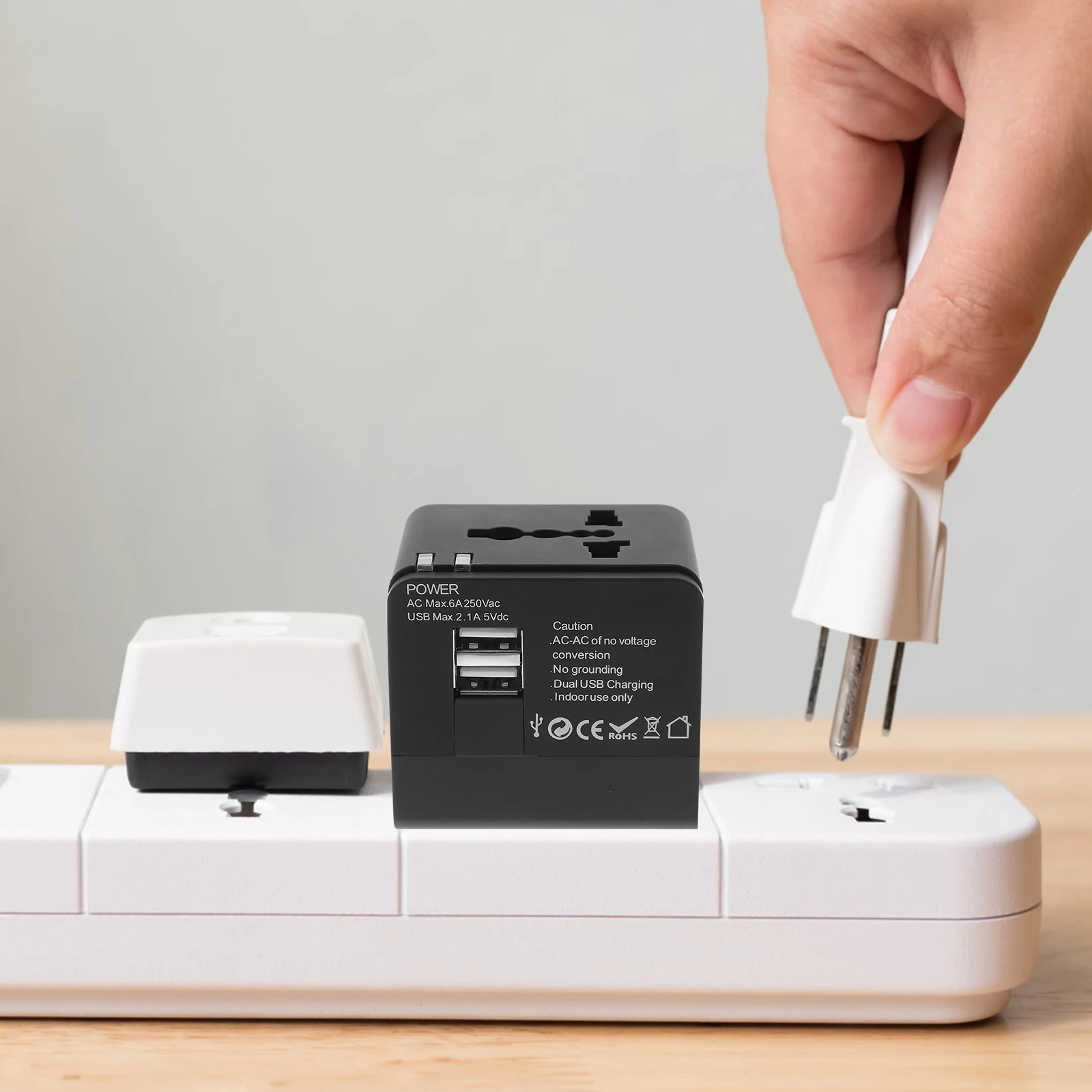

Adapter 4 Types International Power Socket Converter Usb 2.1A Fast Charging Wall Eu Us Uk Au For 150