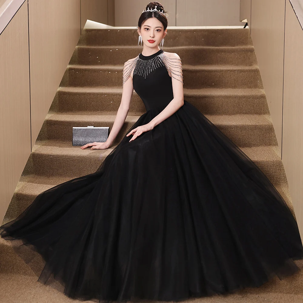 Robe de soirée noire de luxe pour femmes, légère, élégante, col licou, pompon, Simple, ligne a, robe de bal, Quinceanera, nouvelle collection 2025