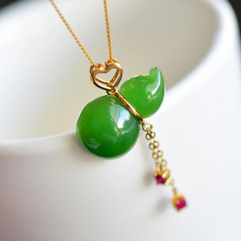 Natural Hetian jade gourd heart-shaped tassel pendant ladies necklace elegant charm unique ancient gold craft jewelry