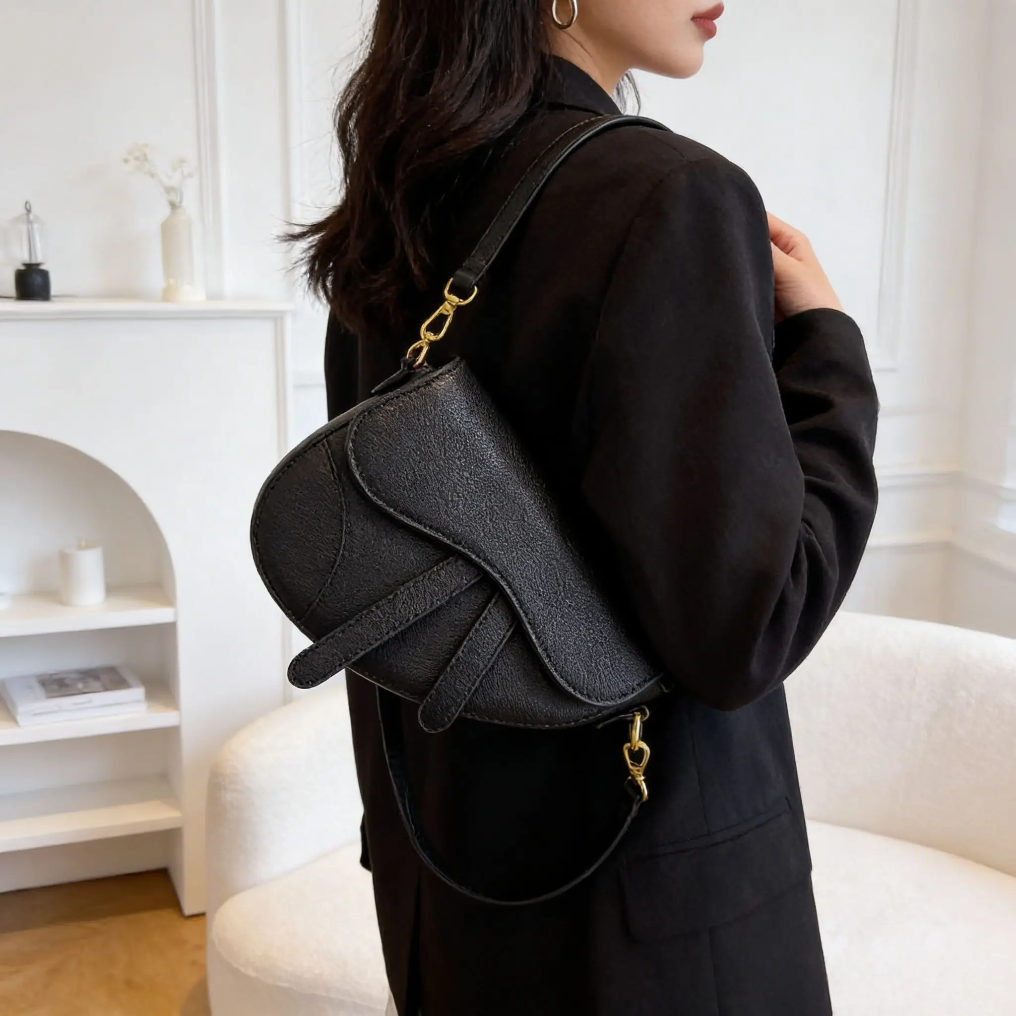 

New Solid Color Design Saddle Bag Multifunctional Women's Designer Shoulder Bag