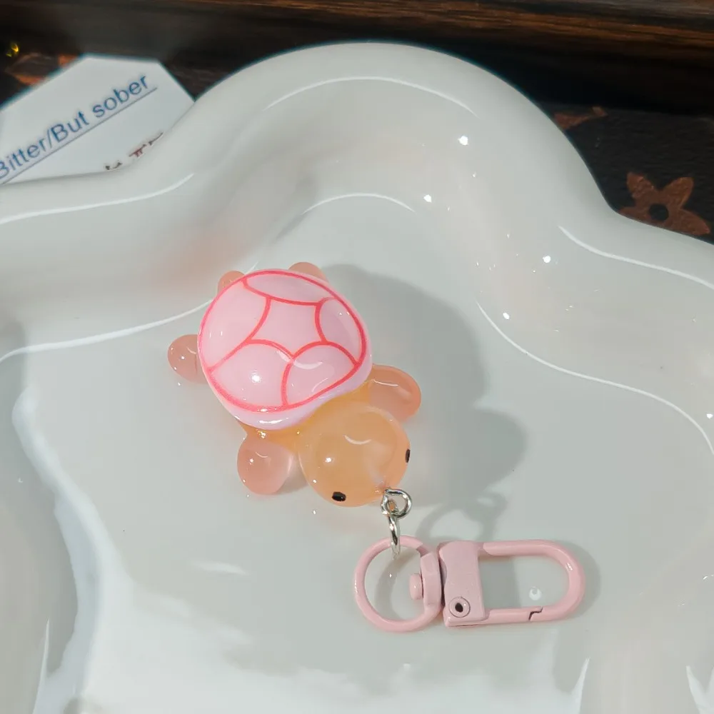 Glow in The Dark Turtle Keychain for Women Bag Pendant Cute Luminous Tortoise Key Chains Animal Keyring Girl Friend Gift