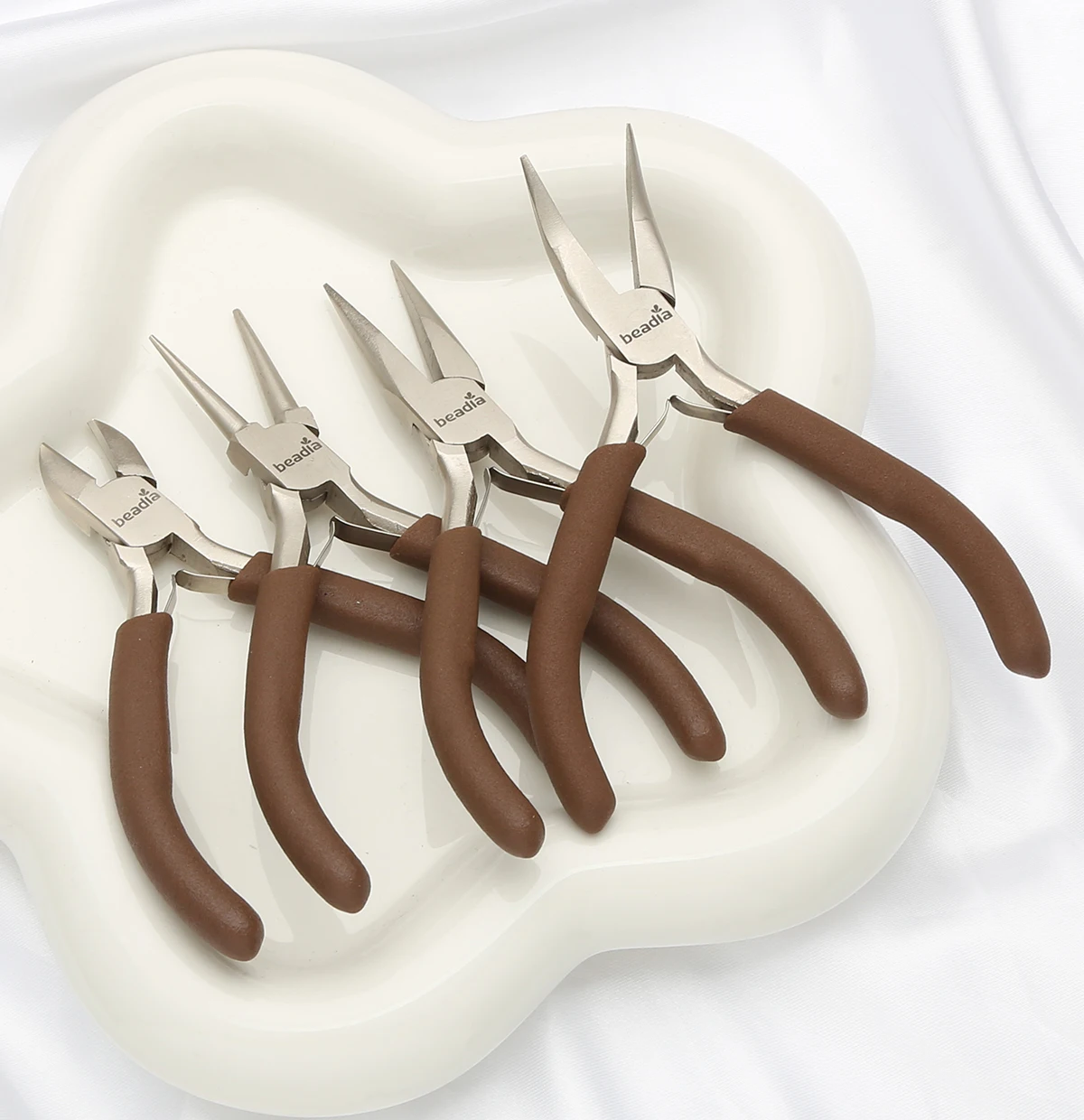 

Миниатюрные прецизионные плоскогубцы для изготовления ювелирных изделий и ремонта часов — ультратонкие плоскогубцы с пружинной рукояткой, идеальные для детальной работы и DIY