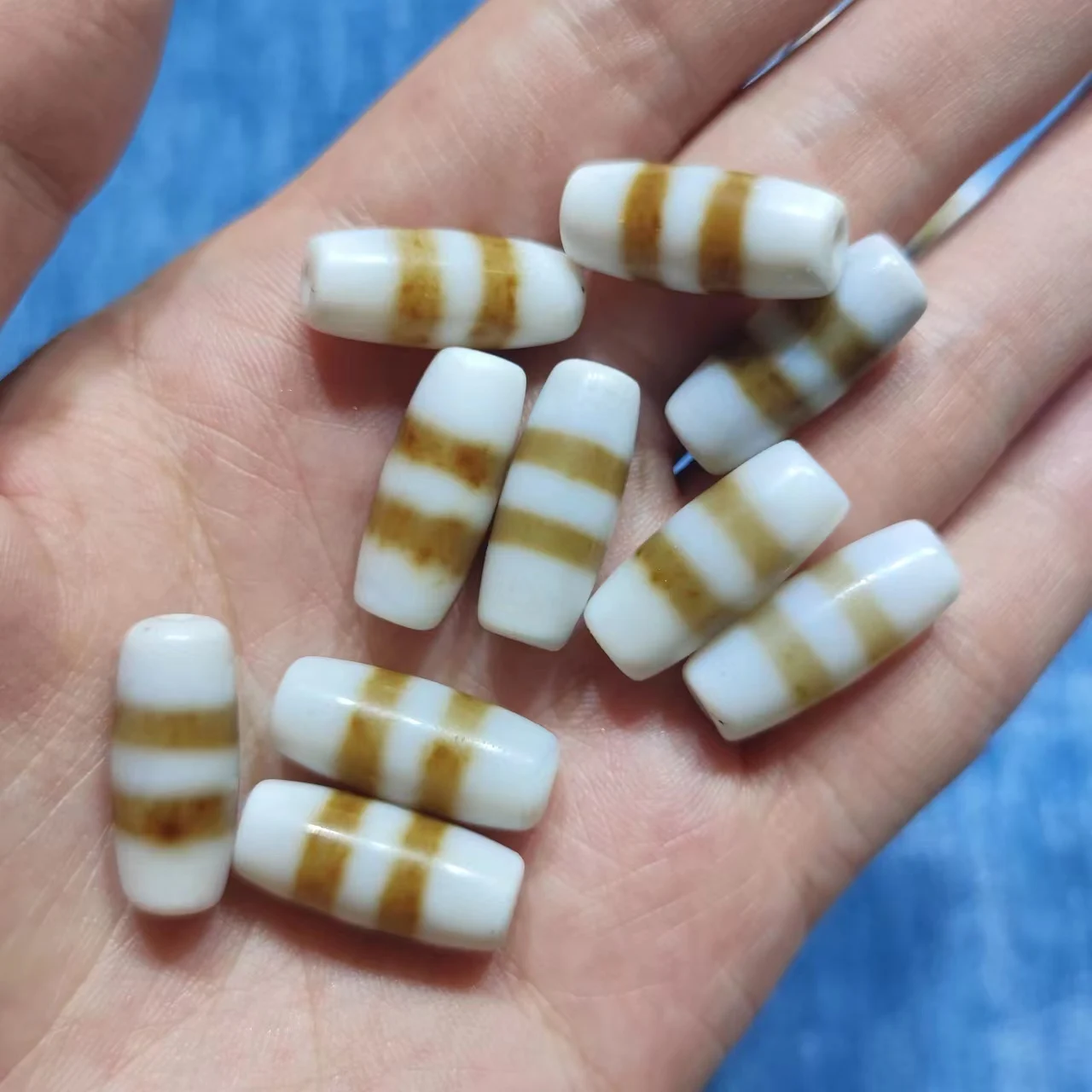 20pcs/lot natural multi-pattern old agate dzi wholesale Brownish-white Elongated barrel beads 9*20mm Weathering lines Handmade