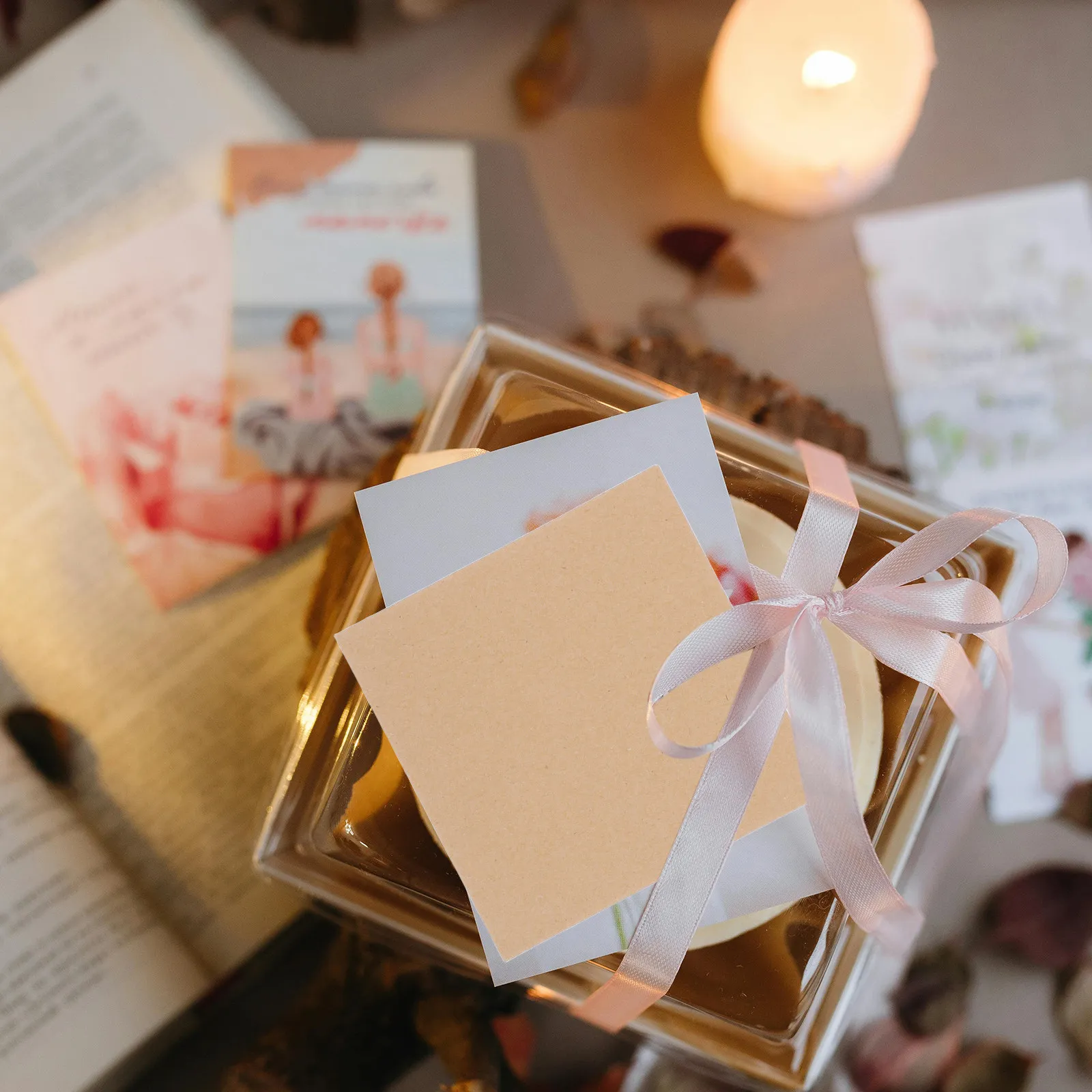 100Pcs Tiny Blank Kraft Envelopes Simple Elegant Design for Festival Blessings Cards Notes Coins Keys Membership Cards Stamps