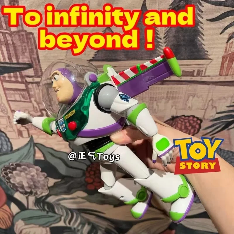 Boneco Articulado Buzz Lightyear Toy Story 30º Aniversário Falante em Espanhol com Luzes para Crianças e Colecionadores