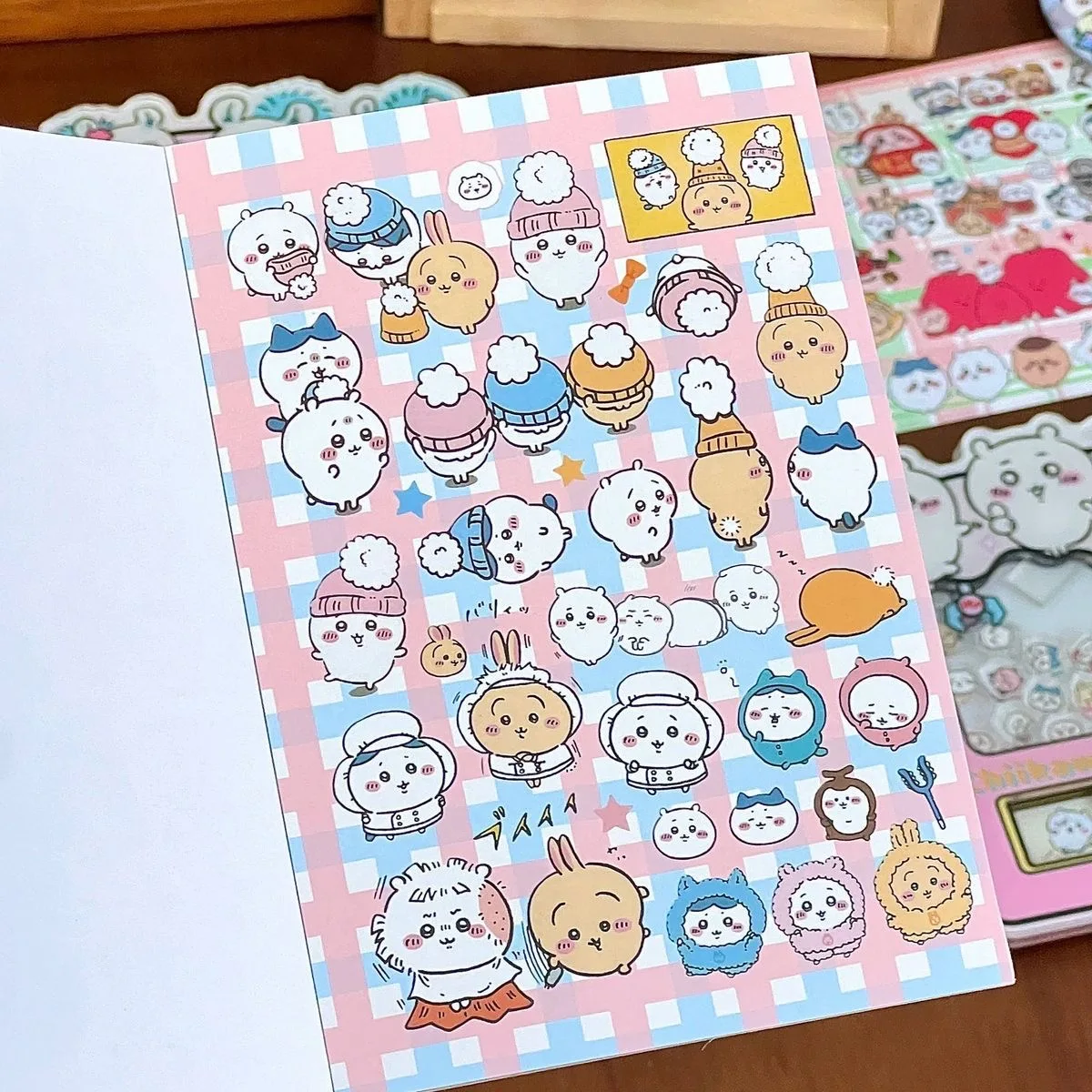 30 Stück niedliche Chiikawa-Aufkleber, Bücher, Kawaii-Anime-Aufkleber, gestanzte Aufkleber, DIY-Handbücher, Materialaufkleber, klassisches Spielzeug, Geschenk – Detail 5