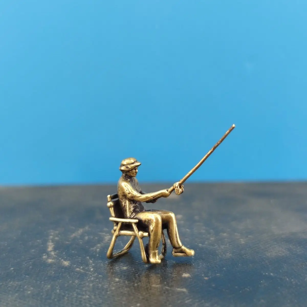 Brass Fisherman Angler Figure 1:64 Doll Model Handheld Miniature Sandbox Micro Landscape Small Scene Ornament