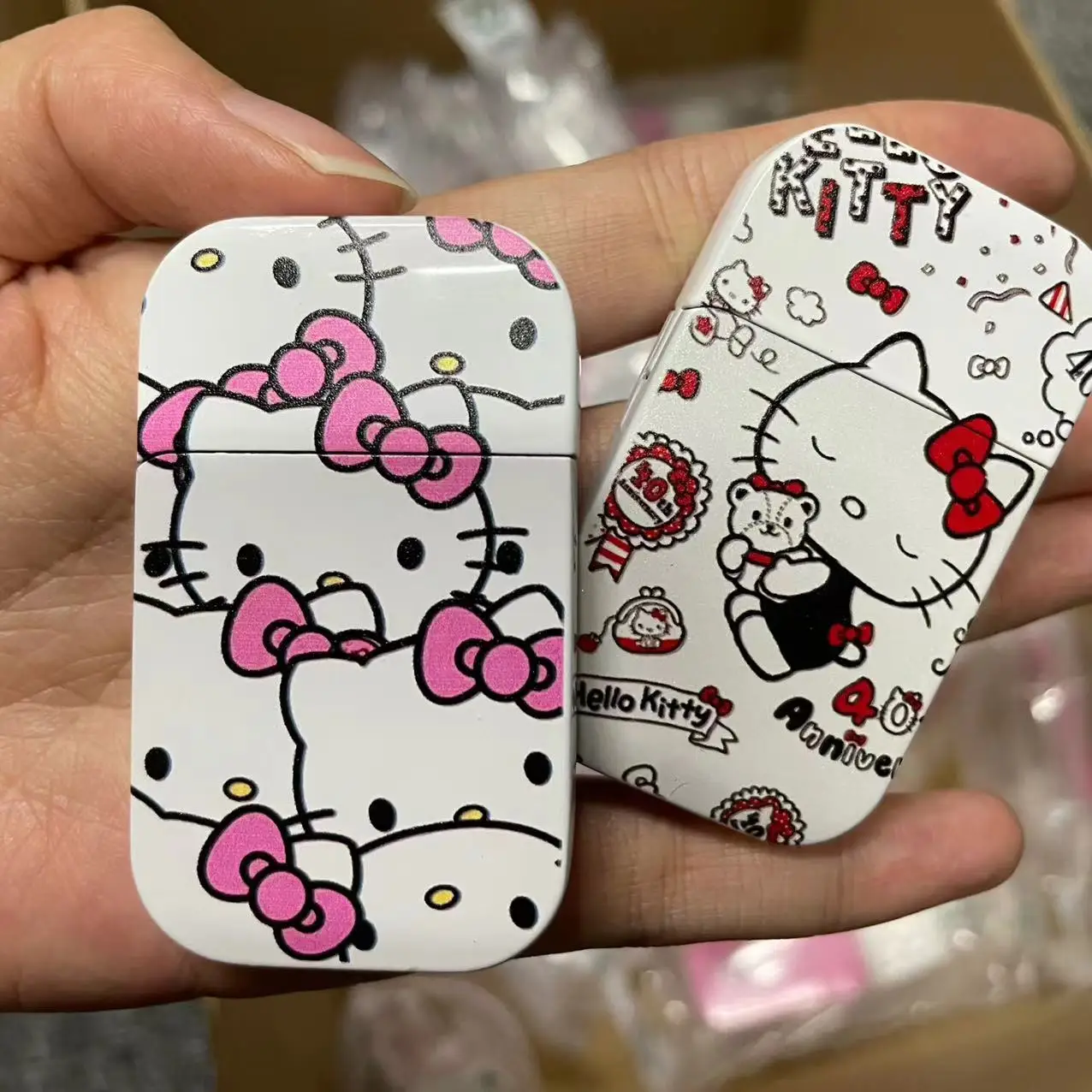 Wholesale HelloKitty cartoon lighter windproof high-end home cute KT cat KTV bar ultra-thin cigarette lighter pink flame gift