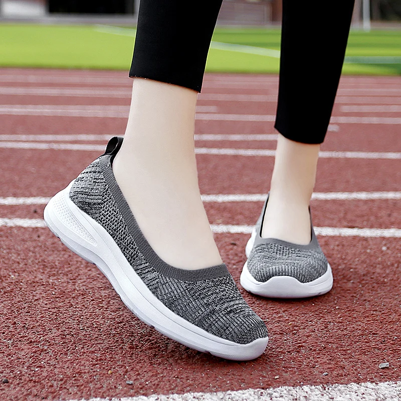 

Women Mesh Loafers Spring Walking Shoes Sports Outdoor Light Flats Black Breathable Fitness Sneakers Soft Big Size 35-43