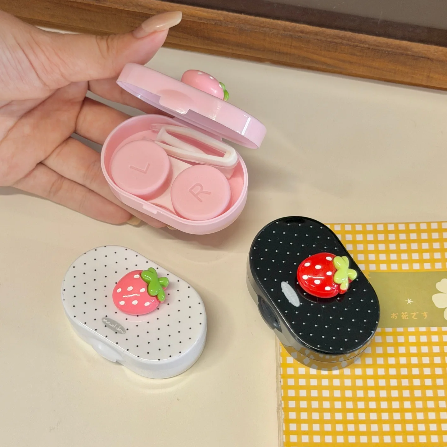 Cute Strawberry Contact Lens Case Travel Contact Lenses Case Beauty Pupil Soak Container Lenses Box with Mirror