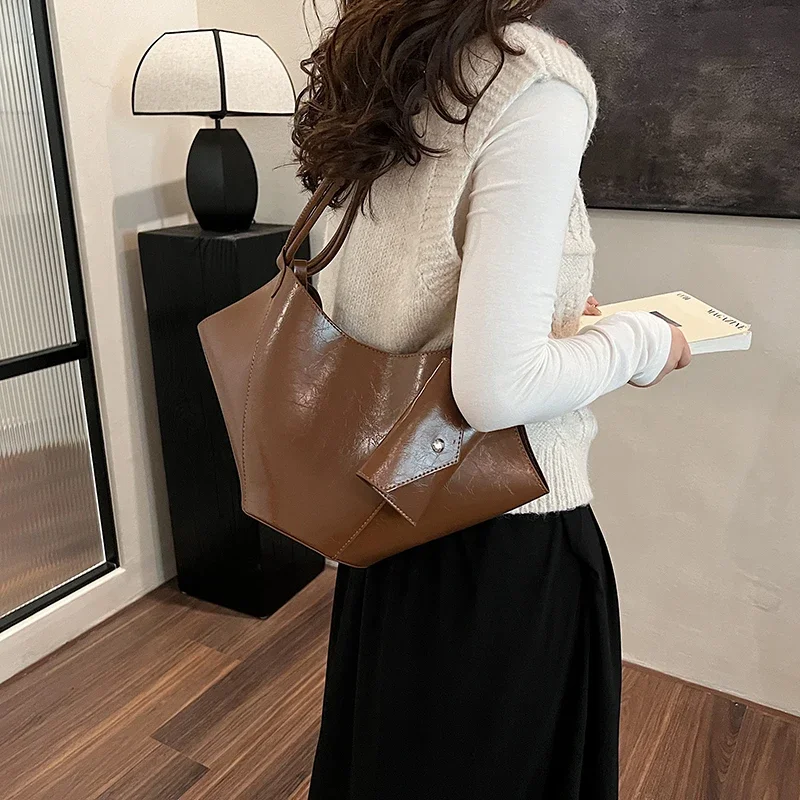 LEFTSIDE 2 Pcs/set Leather Tote Bags Lady Winter Underarm Shoulder Bag for Women 2024 New Fashion Trend Y2K Handbags and Purses