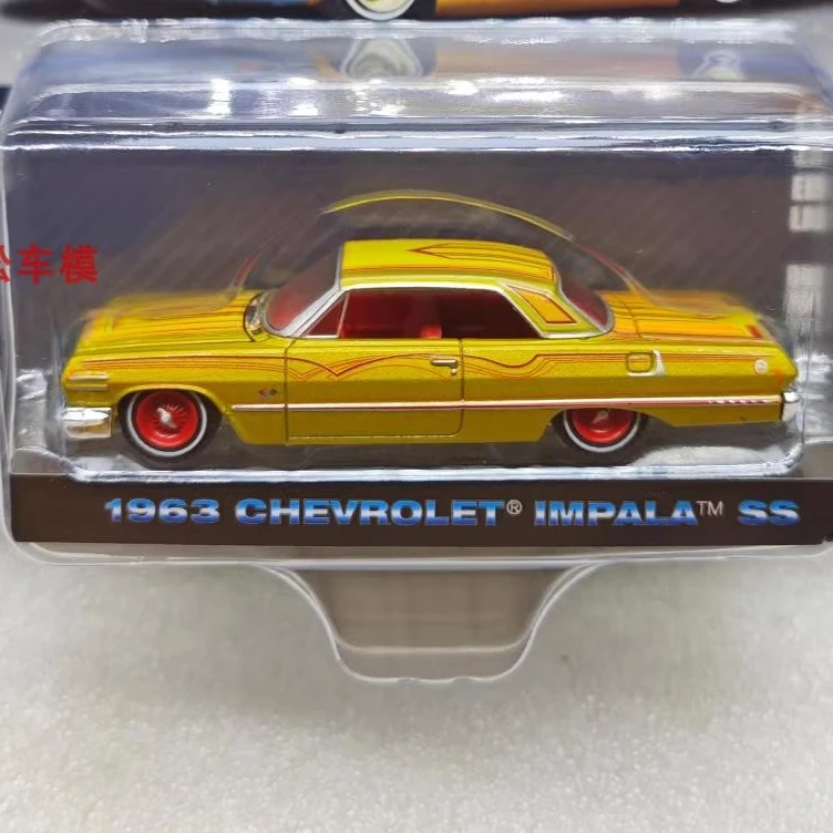 

GreenLight 1:64 1963 Chevrolet Impala SS Alloy simulation micro car model collection decoration car toy gift