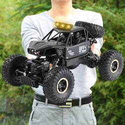 1:18 Alloy samochód Rock clawler zdalnie sterowany 4WD Off-Road RC Car 2.4G 4x4 napęd wspinaczka zdalnie sterowanym samochodowym zabawki dla dzieci chłopcy prezenty 5514