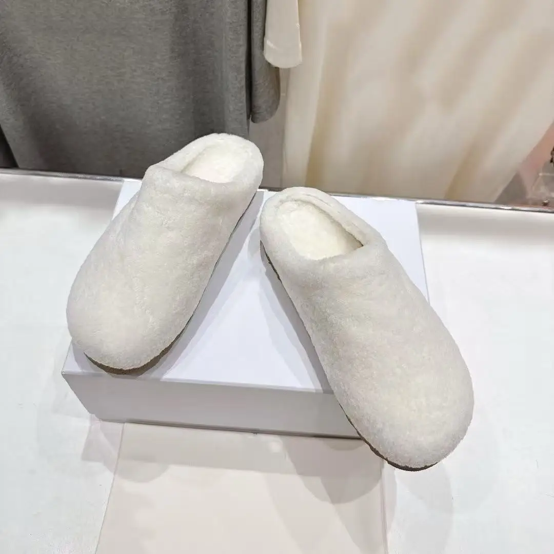 

2025Winter Wool Flat Half Slippers Women Platform Slides Suede Leather Warm Casual Shoes For Women Home Flat Slippers Women