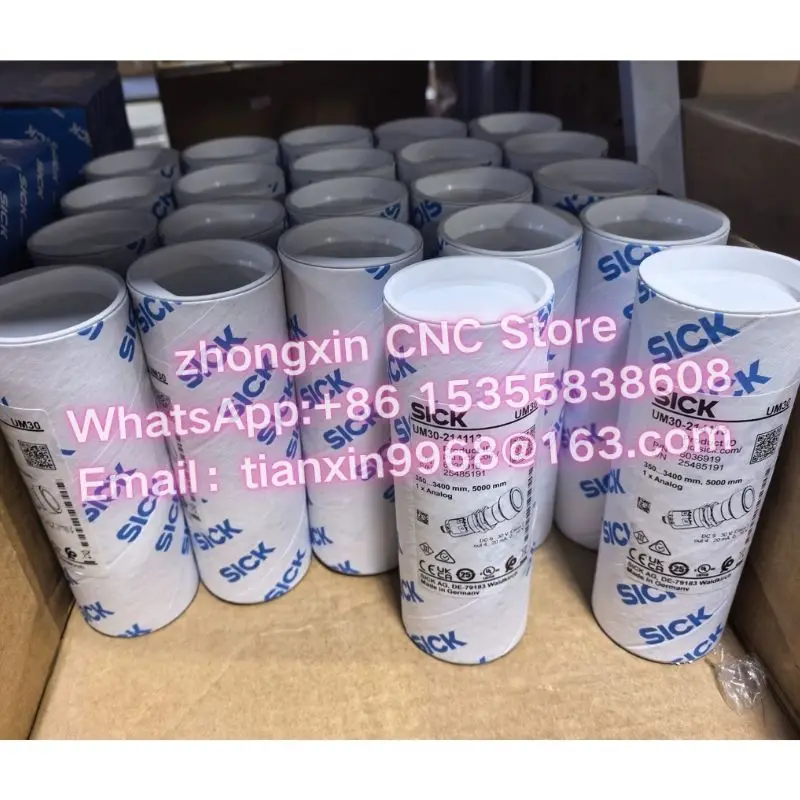 New original UM30-213113 UM30-214113 UM30-214111 UM30-215113 UM30-212111 UM30-215118 UM30-212113 UM30-214115 Ultrasonic sensor
