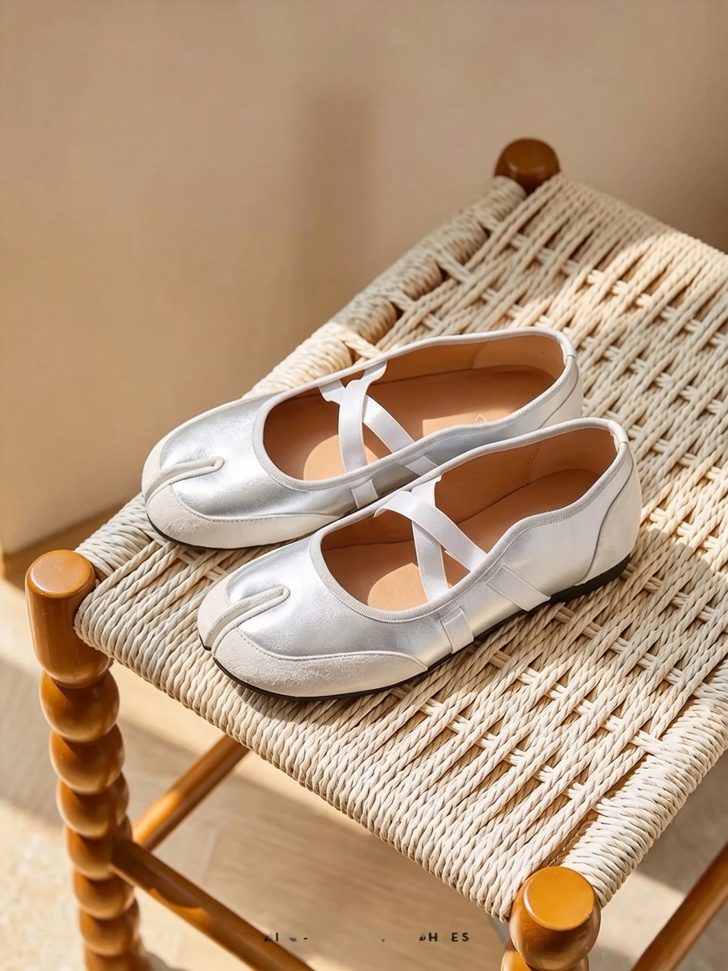 french-style-soft-leather-mary-jane-ballet-flat-shoes-women's-slip-on-toe-separated-casual-fashion-footwear-for-young-ladies