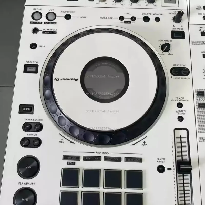 PC Imported Materials and Green Stickers The Film Controller Integrated DJ Machine Is Completely Surrounded