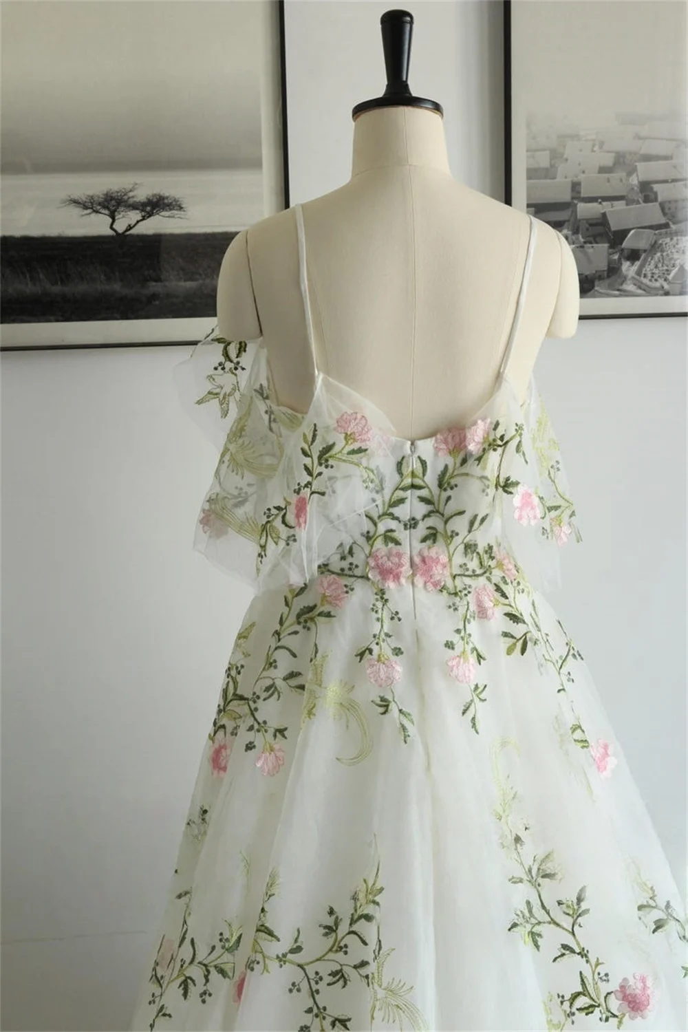 كيوتو مخصص الأخضر الأزهار طباعة الخامس الرقبة فستان الزفاف السباغيتي حزام ألف خط vestidos de novia البريدي الخلفي ذيل محكمة رسمي